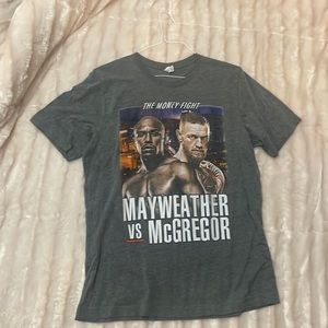 Mayweather VS Mcgregor T Shirt, size XL